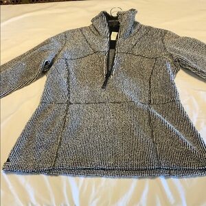 Women's Black and White Sweater